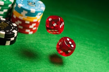 situs enakcuan mobile app interface showing football markets and live-dealer options